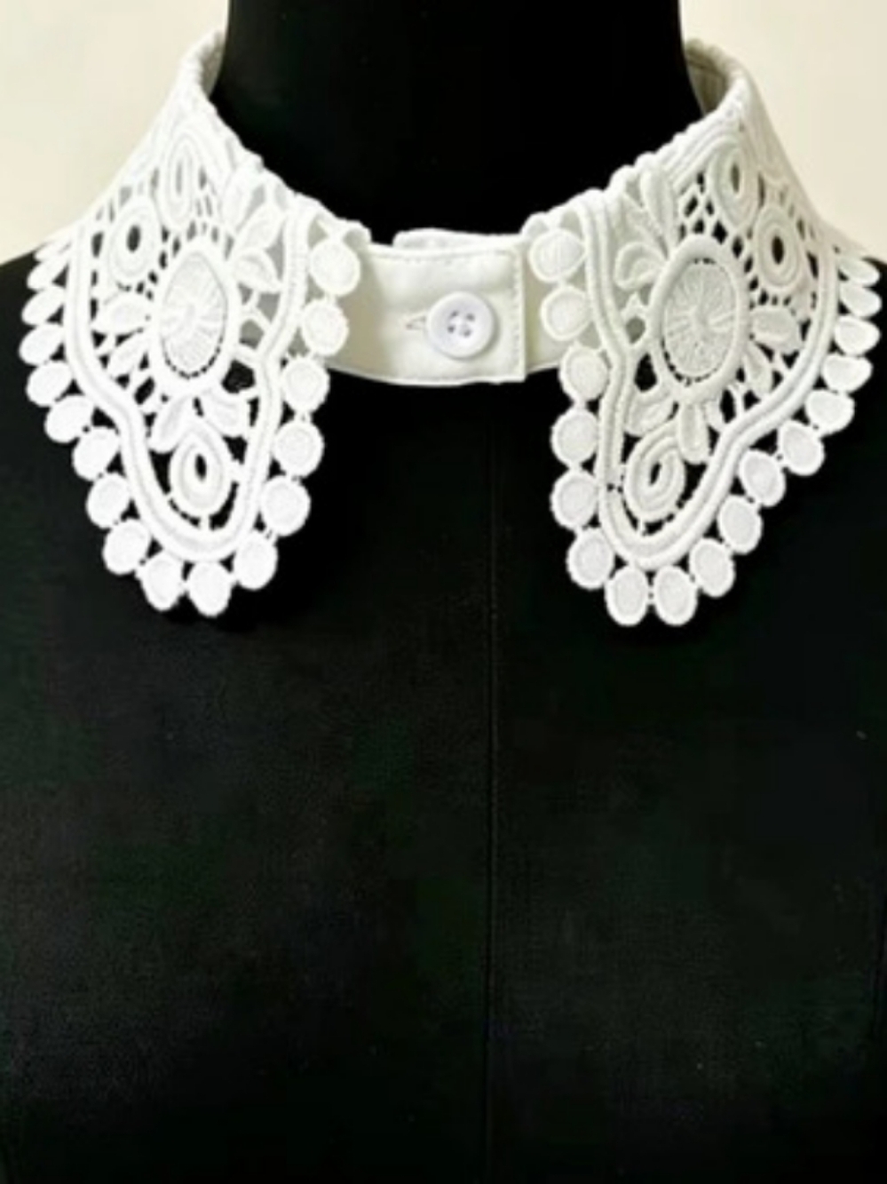White & Black Lace Peter Pan Collar